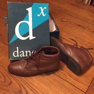 Women’s Low Top Boots